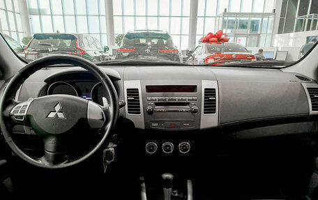 Mitsubishi Outlander III рестайлинг 3, 2010 год, 1 290 000 рублей, 14 фотография