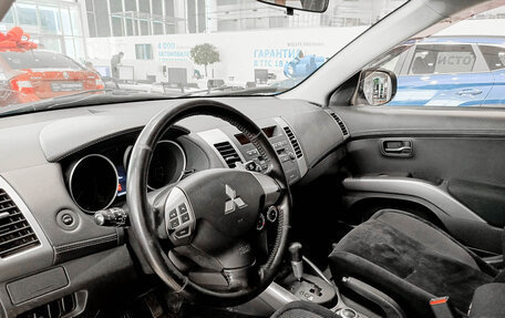 Mitsubishi Outlander III рестайлинг 3, 2010 год, 1 290 000 рублей, 16 фотография