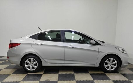 Hyundai Solaris II рестайлинг, 2012 год, 900 000 рублей, 4 фотография