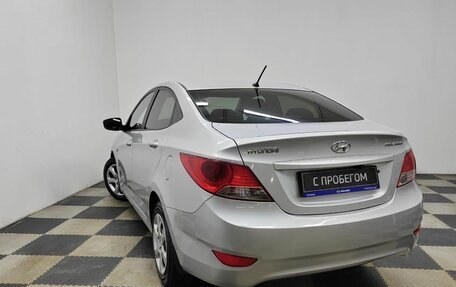 Hyundai Solaris II рестайлинг, 2012 год, 900 000 рублей, 7 фотография