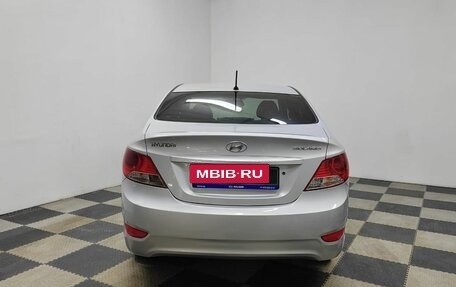 Hyundai Solaris II рестайлинг, 2012 год, 900 000 рублей, 6 фотография