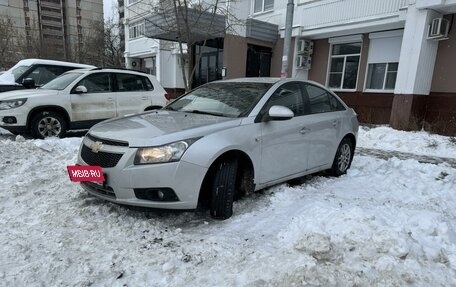 Chevrolet Cruze II, 2011 год, 780 000 рублей, 2 фотография