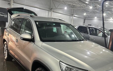 Volkswagen Tiguan I, 2010 год, 1 330 000 рублей, 2 фотография