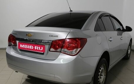 Chevrolet Cruze II, 2010 год, 730 000 рублей, 5 фотография