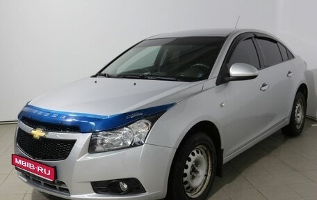 Chevrolet Cruze II, 2010 год, 730 000 рублей, 1 фотография