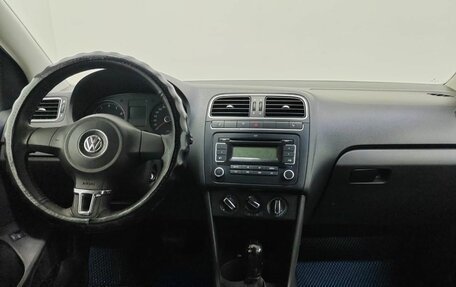 Volkswagen Polo VI (EU Market), 2010 год, 695 000 рублей, 10 фотография