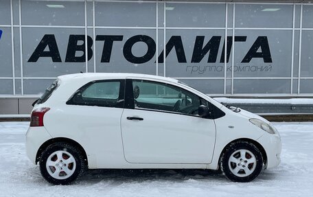 Toyota Yaris III рестайлинг, 2007 год, 338 000 рублей, 3 фотография