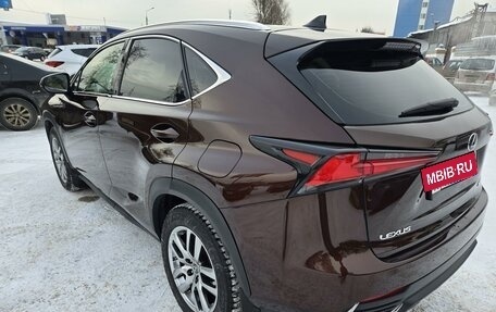 Lexus NX I, 2018 год, 2 870 000 рублей, 3 фотография