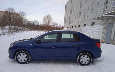 Renault Logan II, 2015 год, 790 000 рублей, 6 фотография