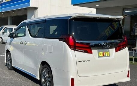 Toyota Alphard III, 2021 год, 4 100 000 рублей, 5 фотография