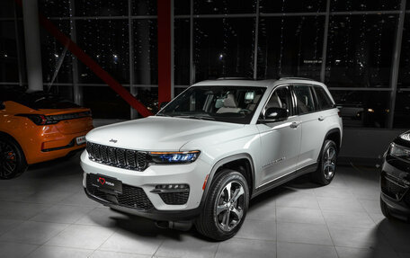 Jeep Grand Cherokee, 2023 год, 9 500 000 рублей, 2 фотография