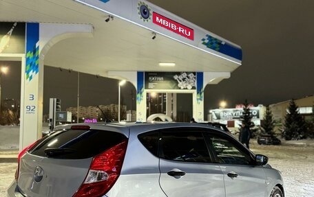 Hyundai Solaris II рестайлинг, 2013 год, 699 999 рублей, 3 фотография