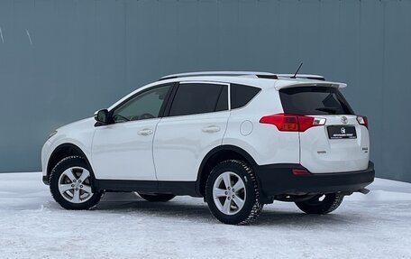 Toyota RAV4, 2013 год, 1 950 000 рублей, 2 фотография