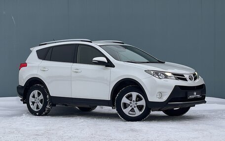 Toyota RAV4, 2013 год, 1 950 000 рублей, 4 фотография