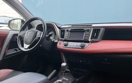 Toyota RAV4, 2013 год, 1 950 000 рублей, 7 фотография