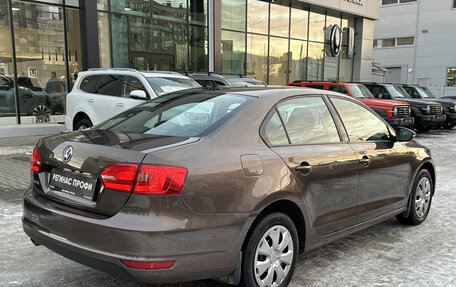 Volkswagen Jetta VI, 2013 год, 1 020 000 рублей, 4 фотография