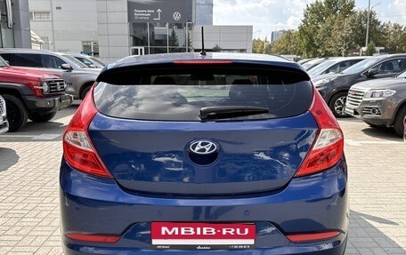 Hyundai Solaris II рестайлинг, 2014 год, 1 000 000 рублей, 5 фотография