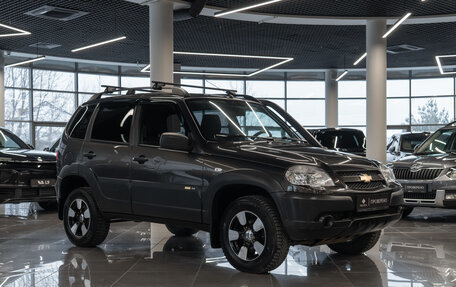 Chevrolet Niva I рестайлинг, 2016 год, 690 000 рублей, 2 фотография