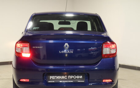 Renault Logan II, 2017 год, 925 000 рублей, 4 фотография