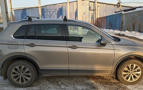 Volkswagen Tiguan II, 2021 год, 2 800 000 рублей, 4 фотография