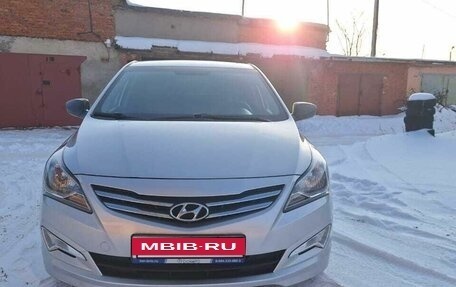 Hyundai Solaris II рестайлинг, 2014 год, 1 020 000 рублей, 3 фотография