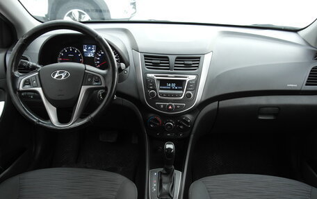 Hyundai Solaris II рестайлинг, 2014 год, 1 149 000 рублей, 11 фотография