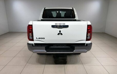 Mitsubishi L200, 2024 год, 6 300 000 рублей, 8 фотография