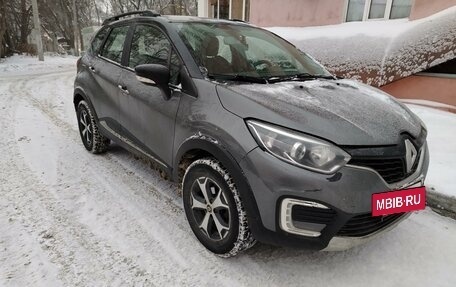 Renault Kaptur I рестайлинг, 2018 год, 1 390 000 рублей, 4 фотография