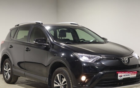 Toyota RAV4, 2015 год, 2 380 000 рублей, 2 фотография