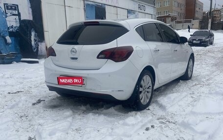 Opel Astra J, 2013 год, 1 000 000 рублей, 6 фотография