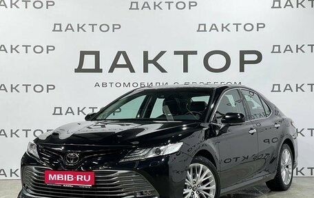 Toyota Camry, 2018 год, 2 700 000 рублей, 1 фотография