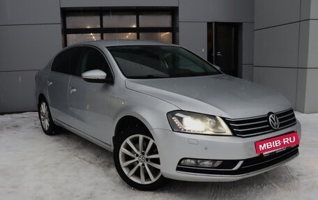 Volkswagen Passat B7, 2013 год, 1 117 000 рублей, 2 фотография