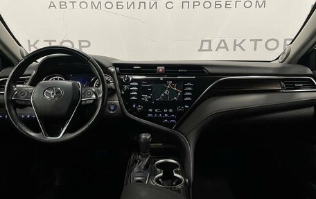 Toyota Camry, 2018 год, 2 700 000 рублей, 7 фотография