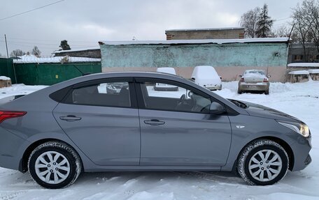 Hyundai Solaris II рестайлинг, 2019 год, 1 500 000 рублей, 3 фотография