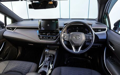 Toyota Corolla, 2019 год, 2 300 000 рублей, 6 фотография