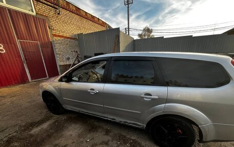 Ford Focus II рестайлинг, 2005 год, 275 000 рублей, 2 фотография