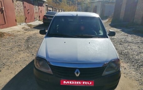 Renault Logan I, 2011 год, 300 000 рублей, 1 фотография