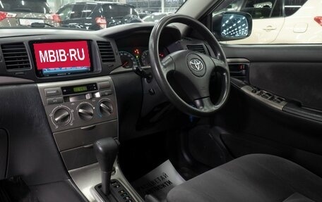 Toyota Corolla, 2004 год, 700 000 рублей, 5 фотография