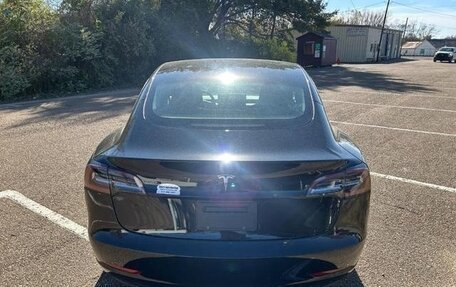 Tesla Model 3 I, 2023 год, 4 300 000 рублей, 3 фотография