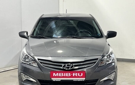 Hyundai Solaris II рестайлинг, 2015 год, 900 000 рублей, 2 фотография