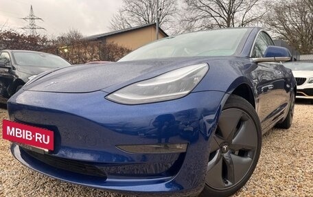 Tesla Model 3 I, 2020 год, 3 369 000 рублей, 2 фотография