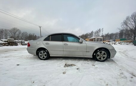 Mercedes-Benz E-Класс, 2002 год, 450 000 рублей, 2 фотография