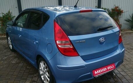 Hyundai i30 I, 2011 год, 800 000 рублей, 2 фотография