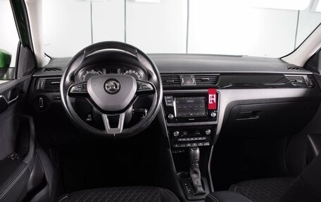 Skoda Rapid I, 2017 год, 1 575 000 рублей, 6 фотография