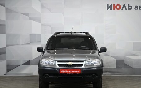 Chevrolet Niva I рестайлинг, 2012 год, 590 000 рублей, 2 фотография