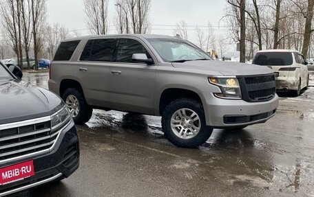 Chevrolet Tahoe IV, 2017 год, 2 600 000 рублей, 2 фотография