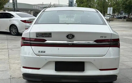 BYD Qin, 2020 год, 1 180 000 рублей, 8 фотография