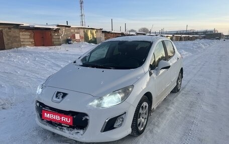 Peugeot 308 II, 2011 год, 530 000 рублей, 2 фотография