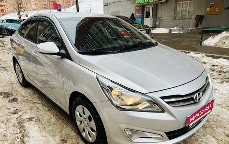 Hyundai Solaris II рестайлинг, 2015 год, 995 000 рублей, 2 фотография