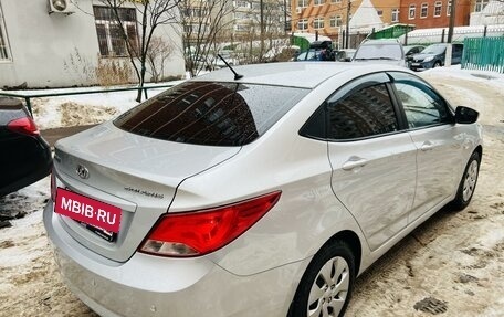 Hyundai Solaris II рестайлинг, 2015 год, 995 000 рублей, 7 фотография